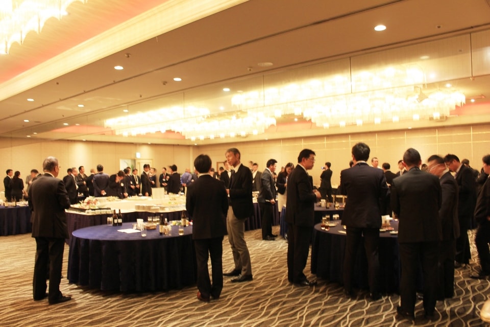 懇親会風景