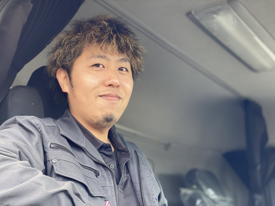 やっぱり先輩の運転姿ってかっこいいですよね
